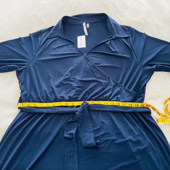 NWT beautiful NY Collection Navy maxi dress 3X plus size. Stretchy. Brand new. - Picture 4 of 10